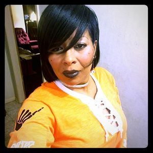 Meet your Posher, Charlotte